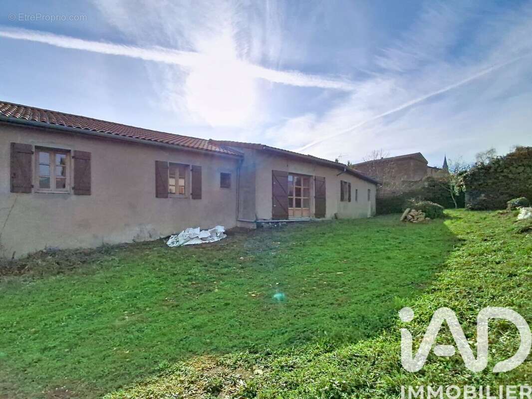 Photo 3 - Maison à LUPE