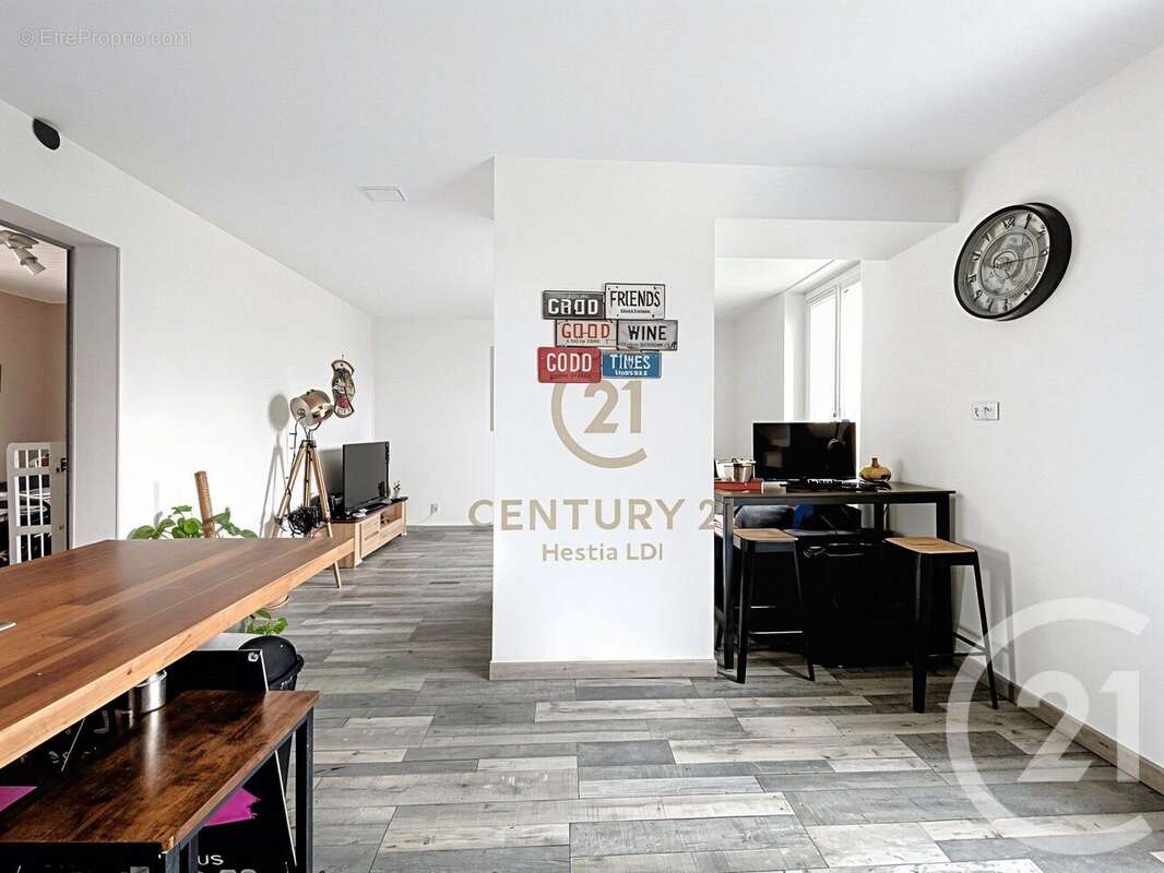 Appartement à GRIGNY