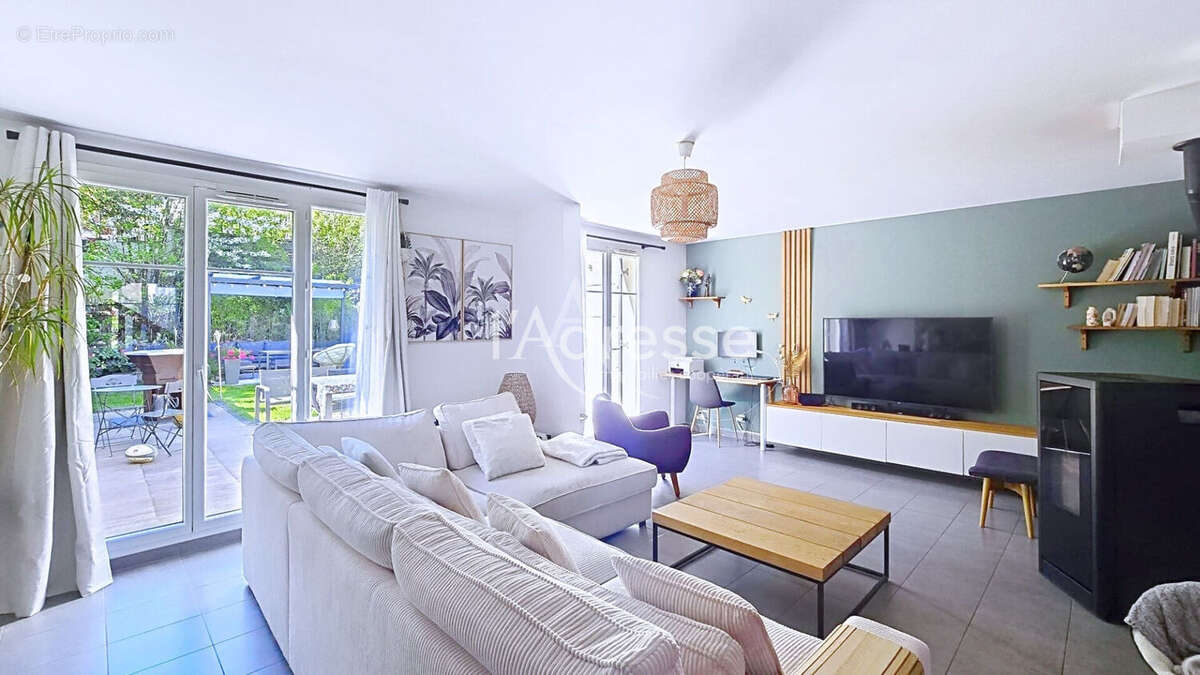 Maison à MAGNY-LE-HONGRE