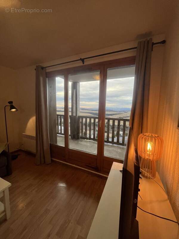 Appartement à BESSE-ET-SAINT-ANASTAISE