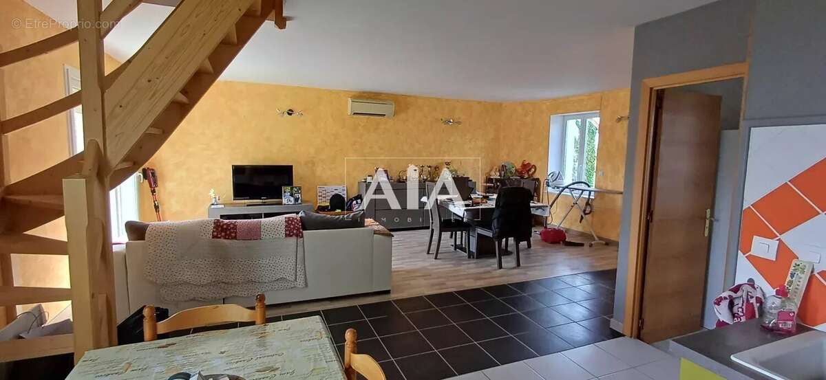 Maison à RUFFEC