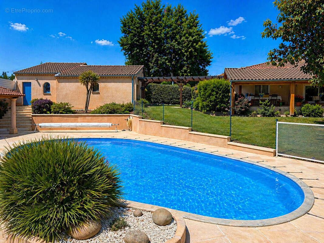 Maison à SAINTE-LIVRADE-SUR-LOT