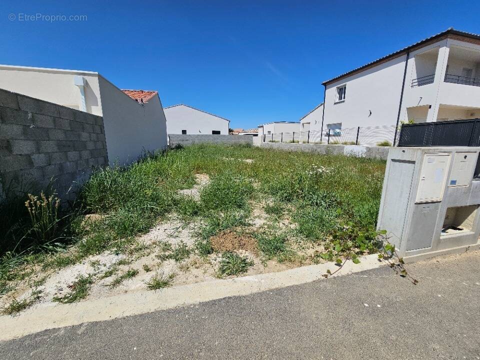 Terrain à CAZOULS-LES-BEZIERS