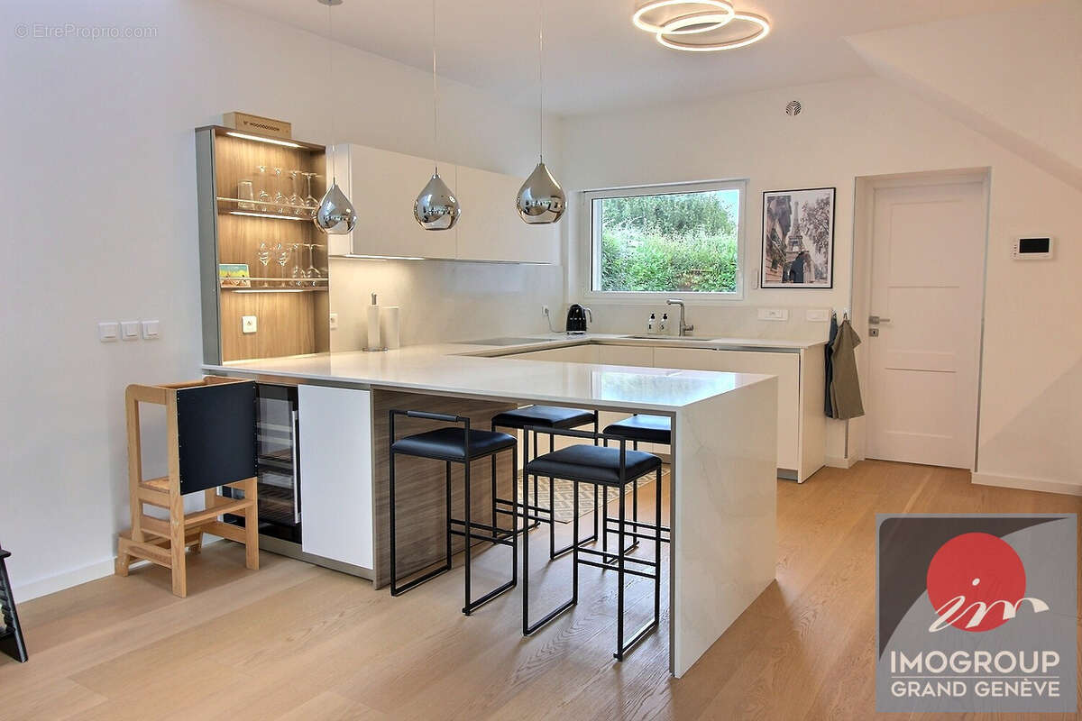 Maison à DIVONNE-LES-BAINS