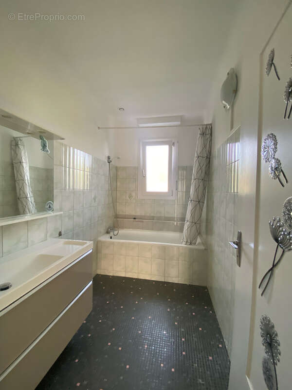 Maison à SAINT-LOUBES