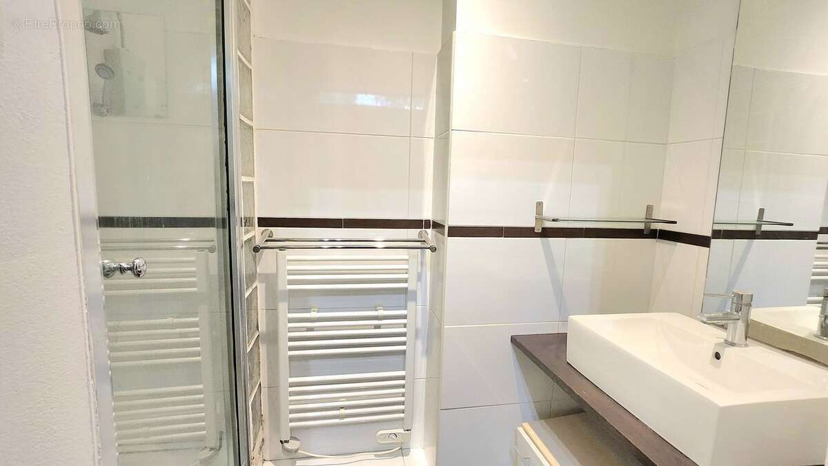 T3 / 82 M² / 13013 - Appartement à MARSEILLE-13E