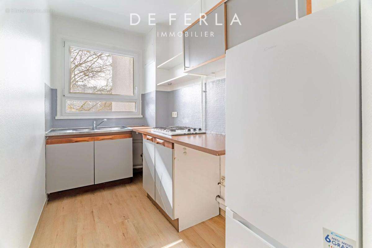 Appartement à PARIS-15E