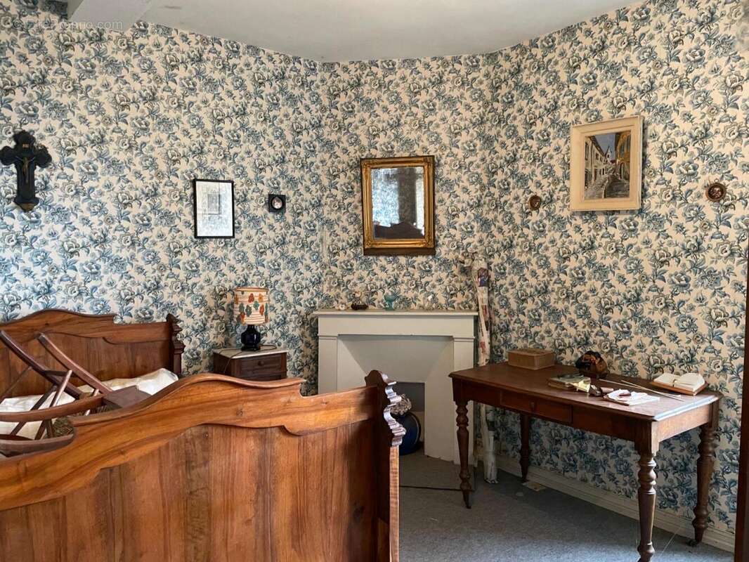 Chambre - Maison à SAINT-AVIT-SENIEUR