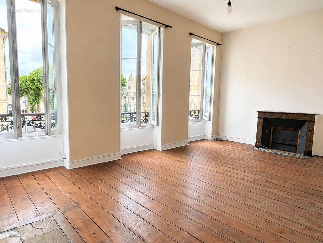 Appartement à BORDEAUX