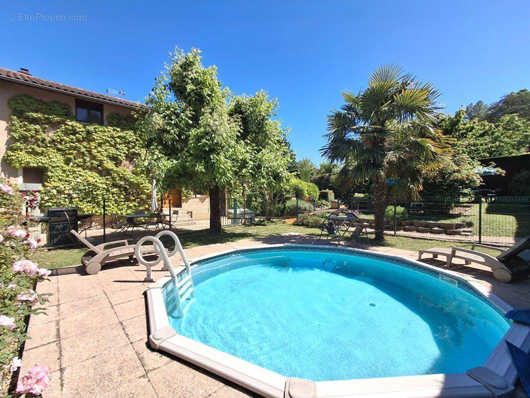 Maison à SAINT-SYMPHORIEN-D'OZON