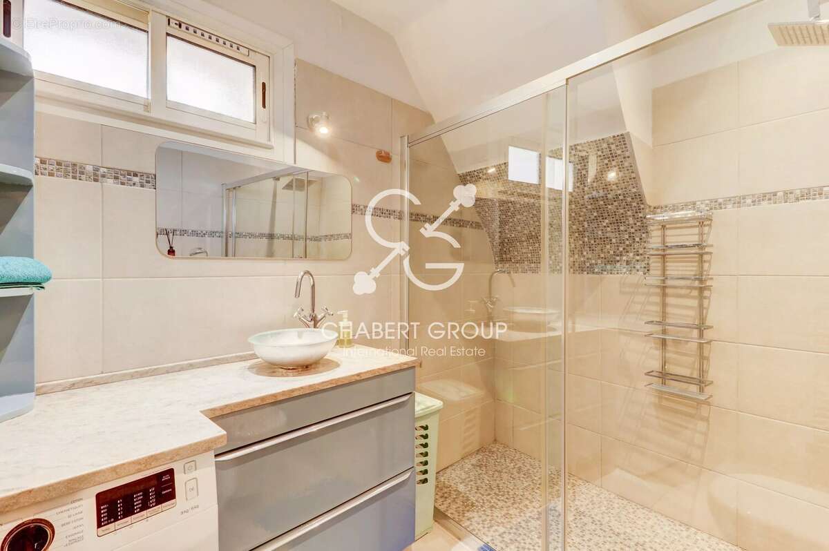 Villefranche-sur-mer – appartement – 3 pièces – 57 m² – meublé – vieille-ville – proche mer - ideal location saisonniere - photo 8