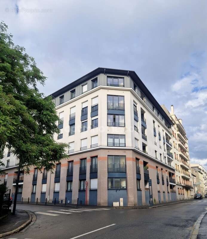 Appartement à MAISONS-ALFORT