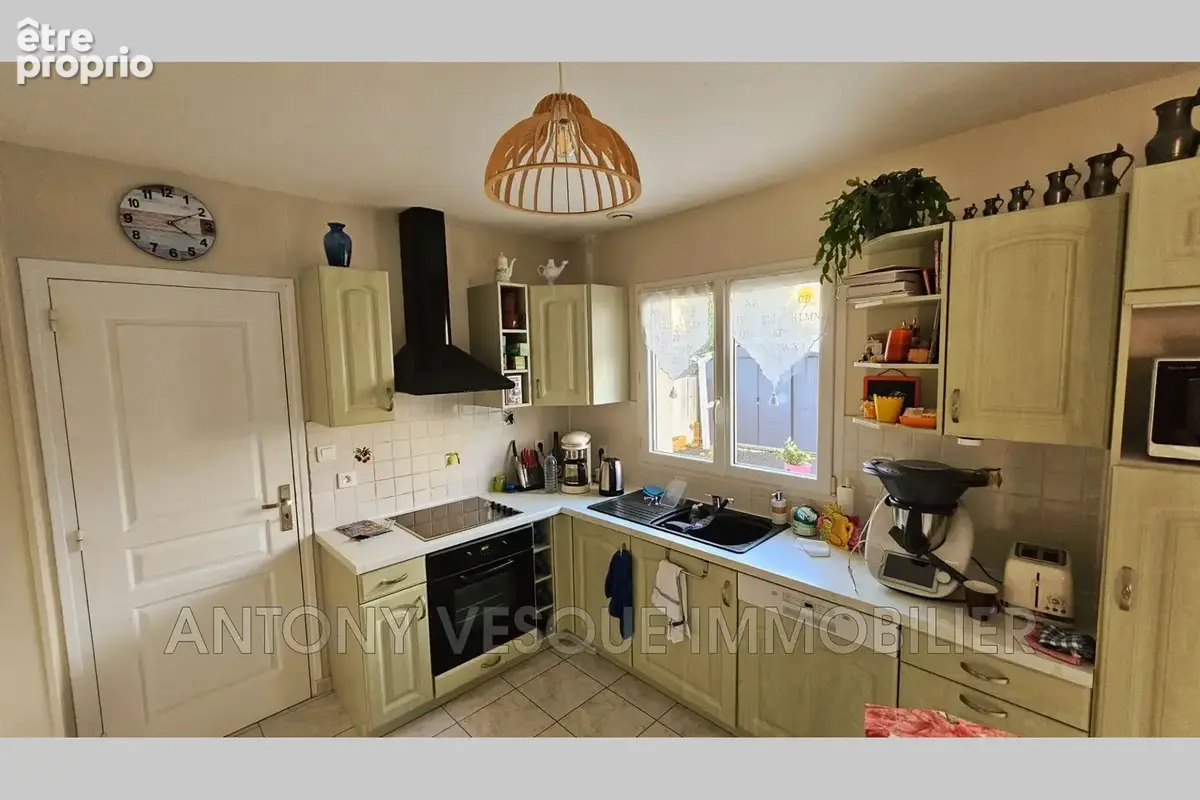 Maison 5 pièces 82 m² à vendre à Brehal (50290) - photo 6