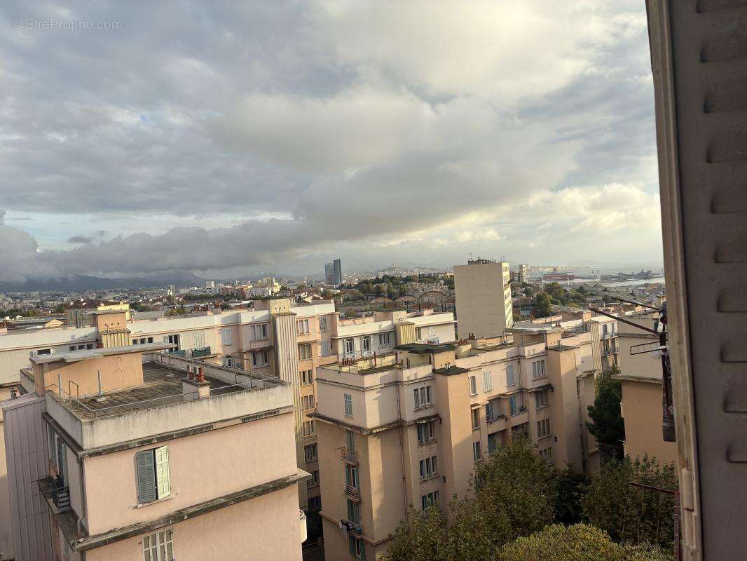 Appartement à MARSEILLE-15E