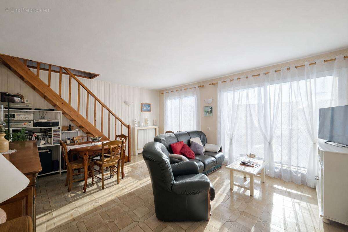 Maison à ECQUEVILLY