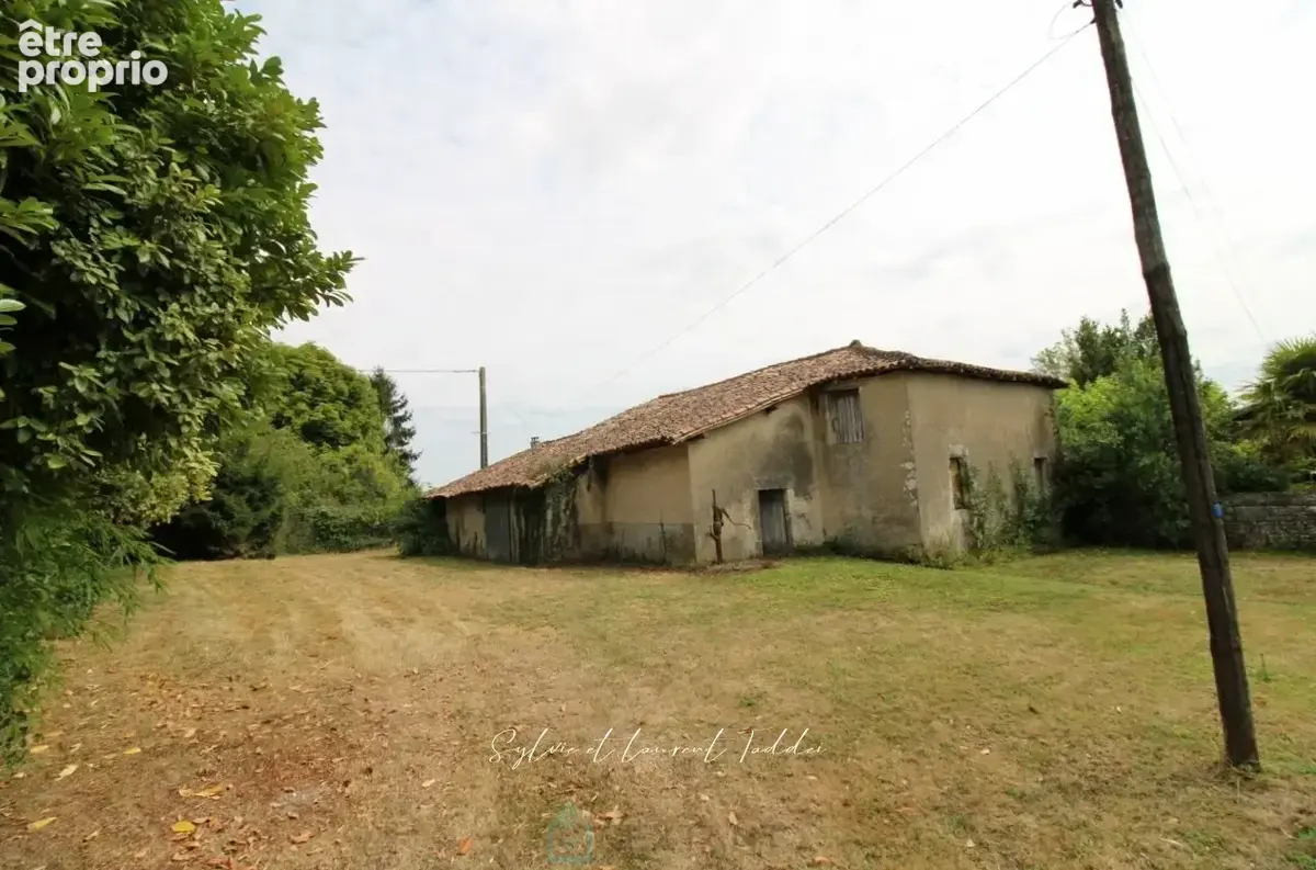 Authentique longere charentaise avec dependances, grand terrain et terrain constructible en option - photo 14