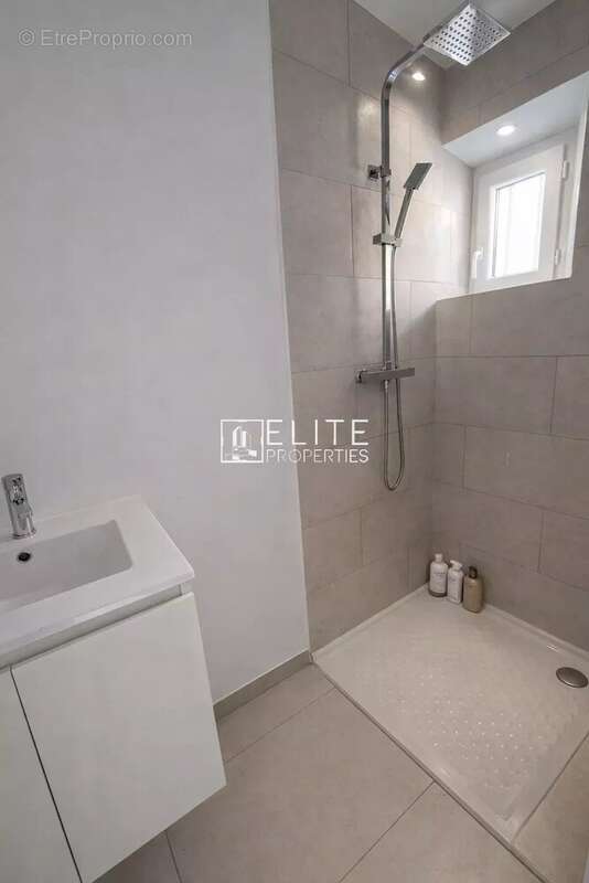 Appartement à PEGOMAS