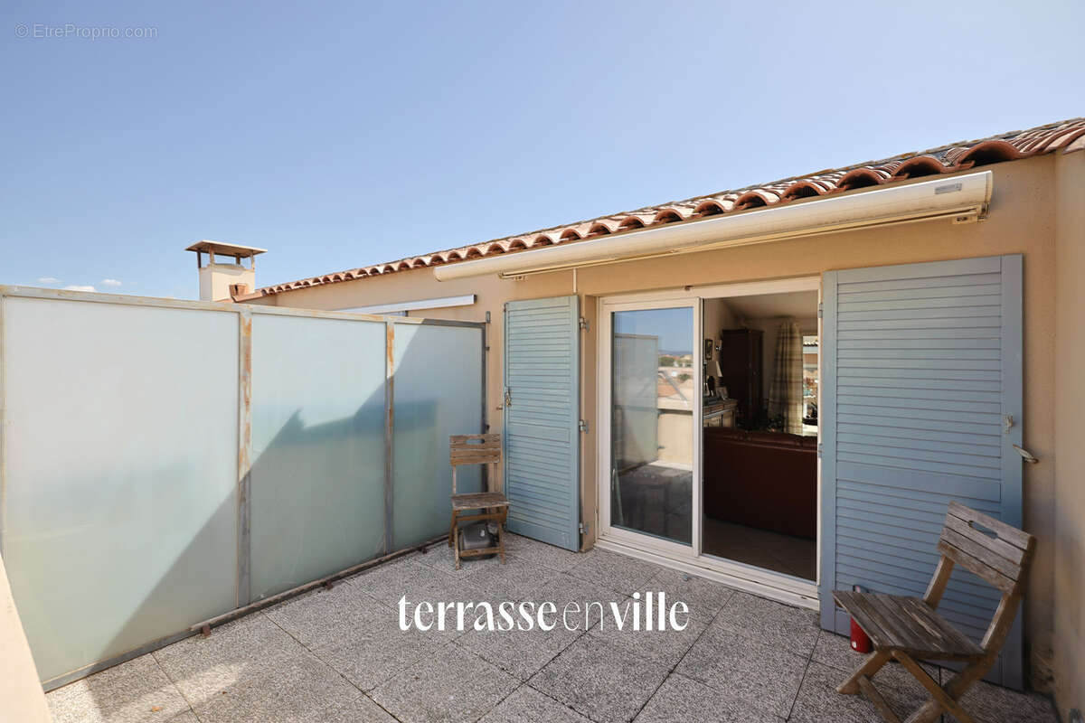 Appartement à SIX-FOURS-LES-PLAGES