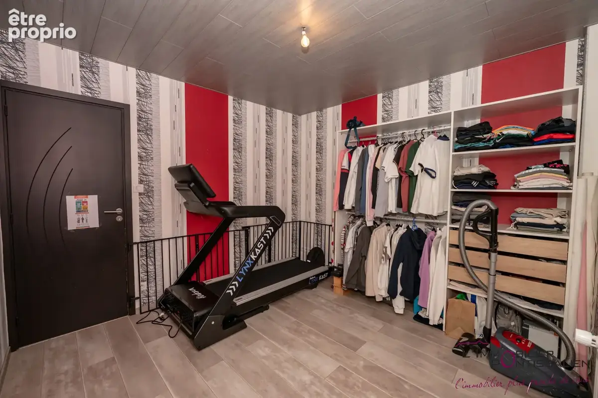 Maison - vuillecin - 200m2 - 6 chambres - photo 11