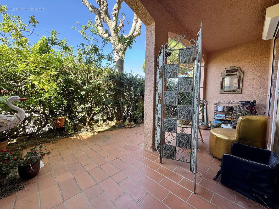 Appartement à LA LONDE-LES-MAURES
