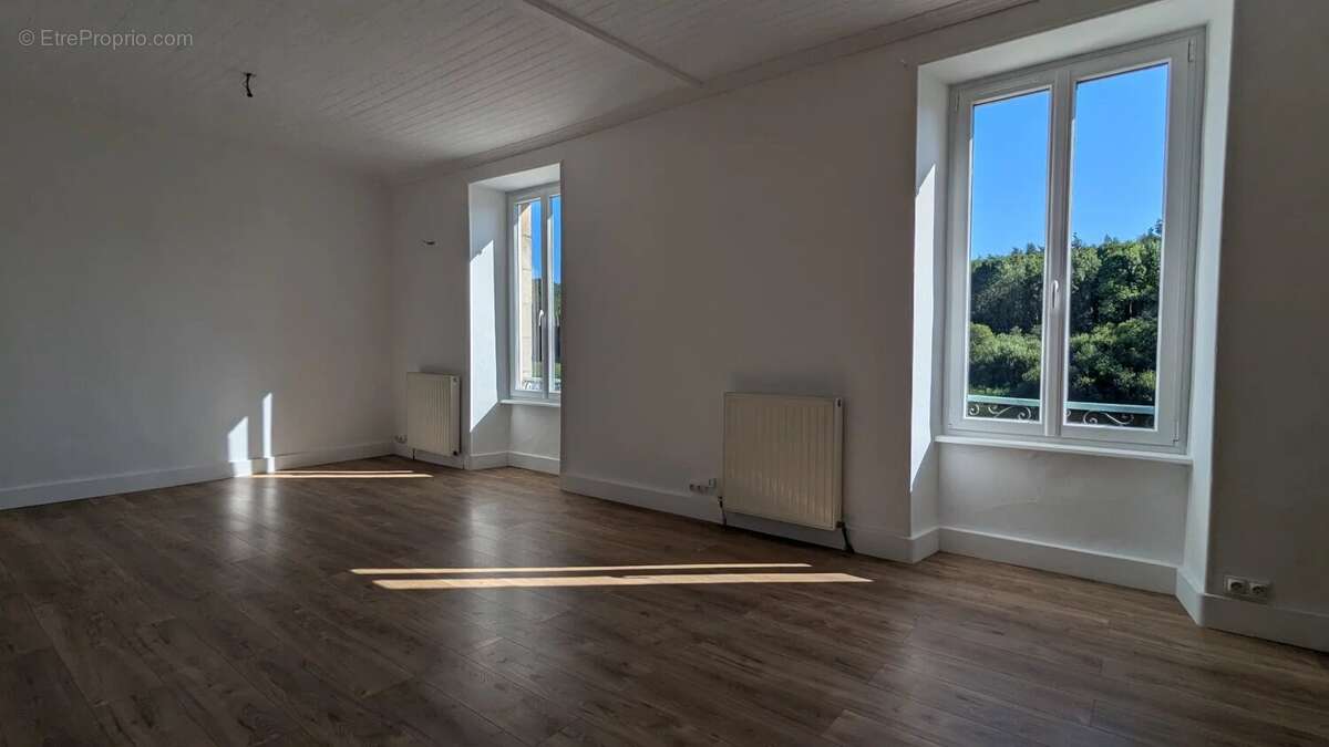 Appartement à PORT-LAUNAY