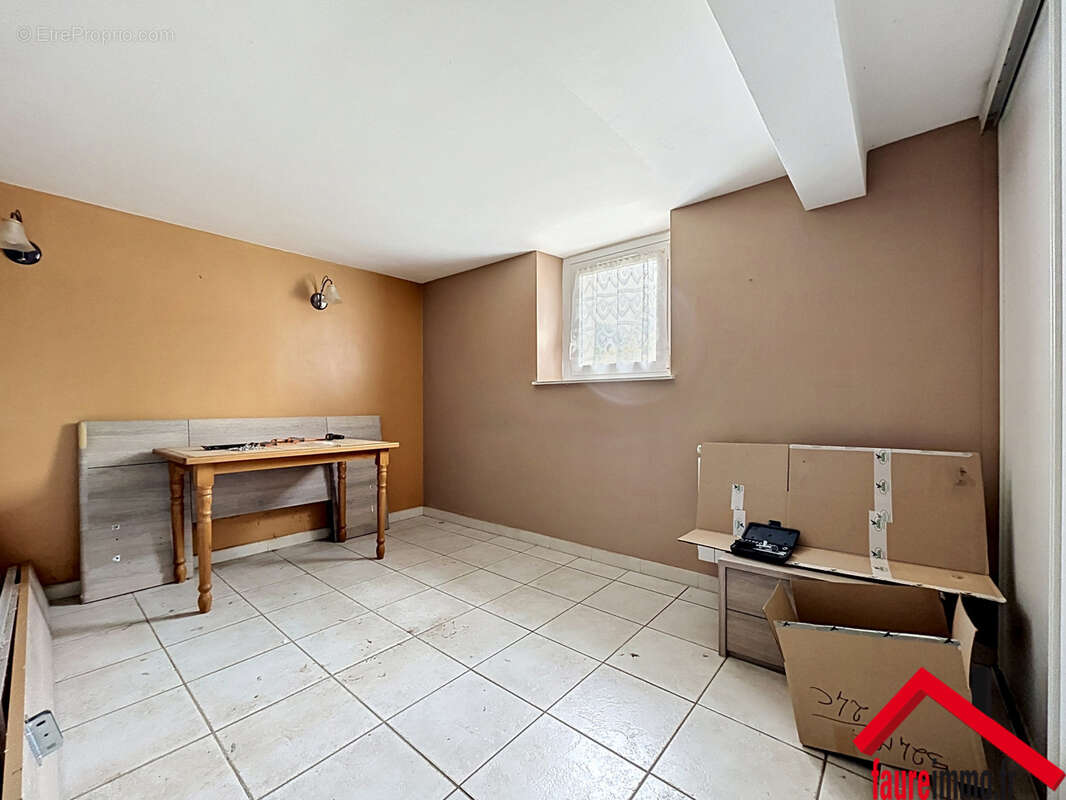 Maison à st-pantaléon-de-larche en corrèze - photo 12