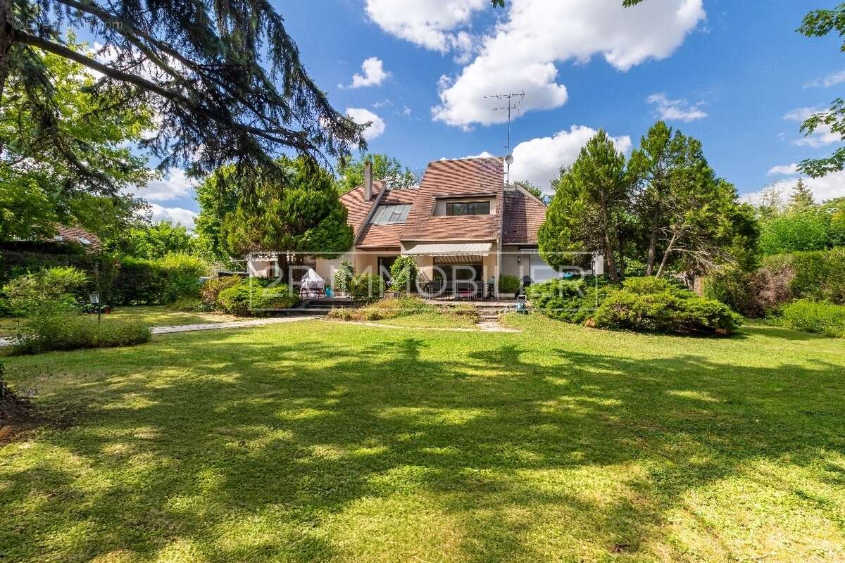 Maison à LAGNY-SUR-MARNE