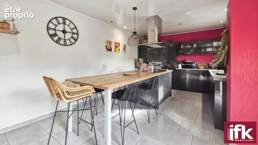 WICKERSCHWIHR :  Maison de 157 m² avec dépendance sur 11 ares de terrain, DPE B - photo 8
