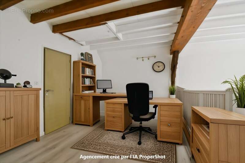 Maison familiale rénovée – 3 chambres – Chambre indépendante – Garage – Jardin – Vue campagne- AINAY LE VIEIL (18) - photo 28