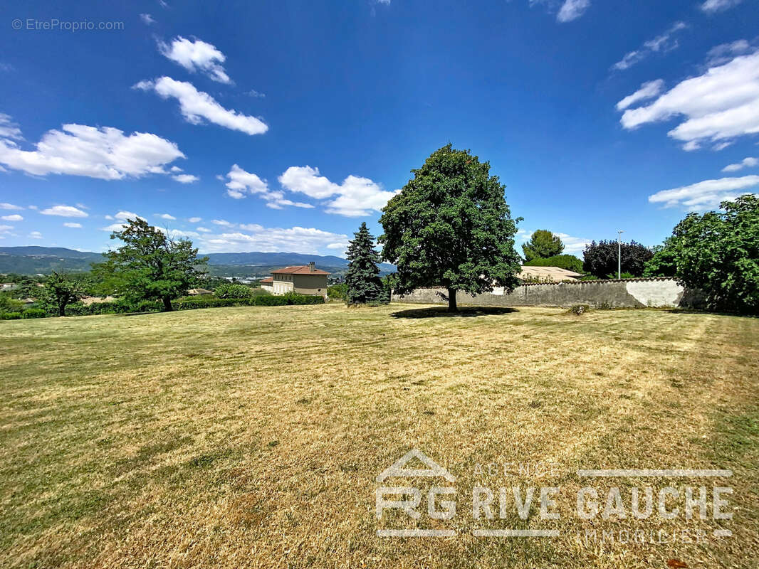Exclusivité à Salaise Sur Sanne  : terrain à bâtir non viabilisé de 1175 m2 - photo 2
