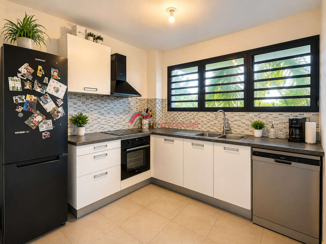 A vendre en exclusivité t3 au rez-de-jardin - les avirons hypercentre - photo 2