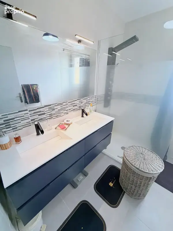 Villa contemporaine, 2 chambres, garage et terrasse avec pergola bioclimatique - photo 8
