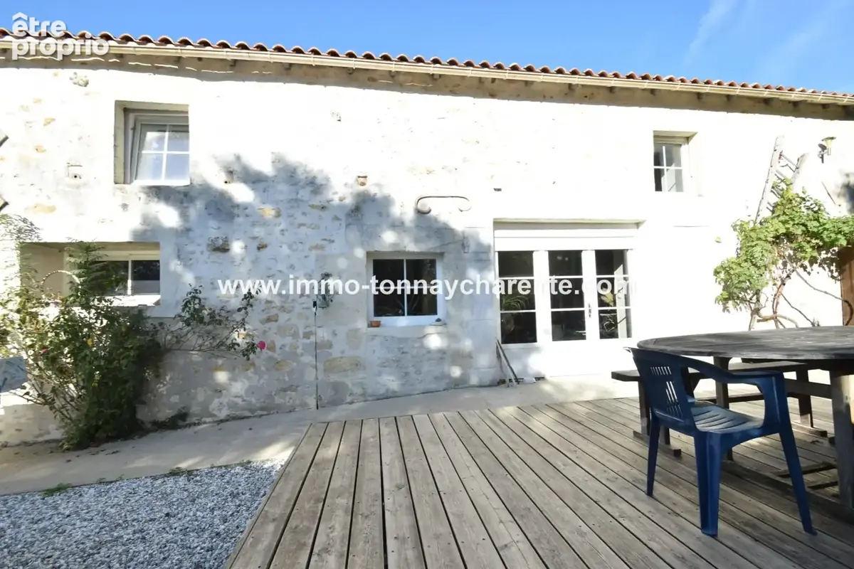 Photo Maison à Tonnay-Charente au prix de 340 600€