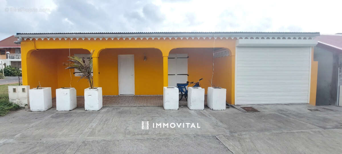 Maison t4 a vendre, centre-ville, le moule - photo 13