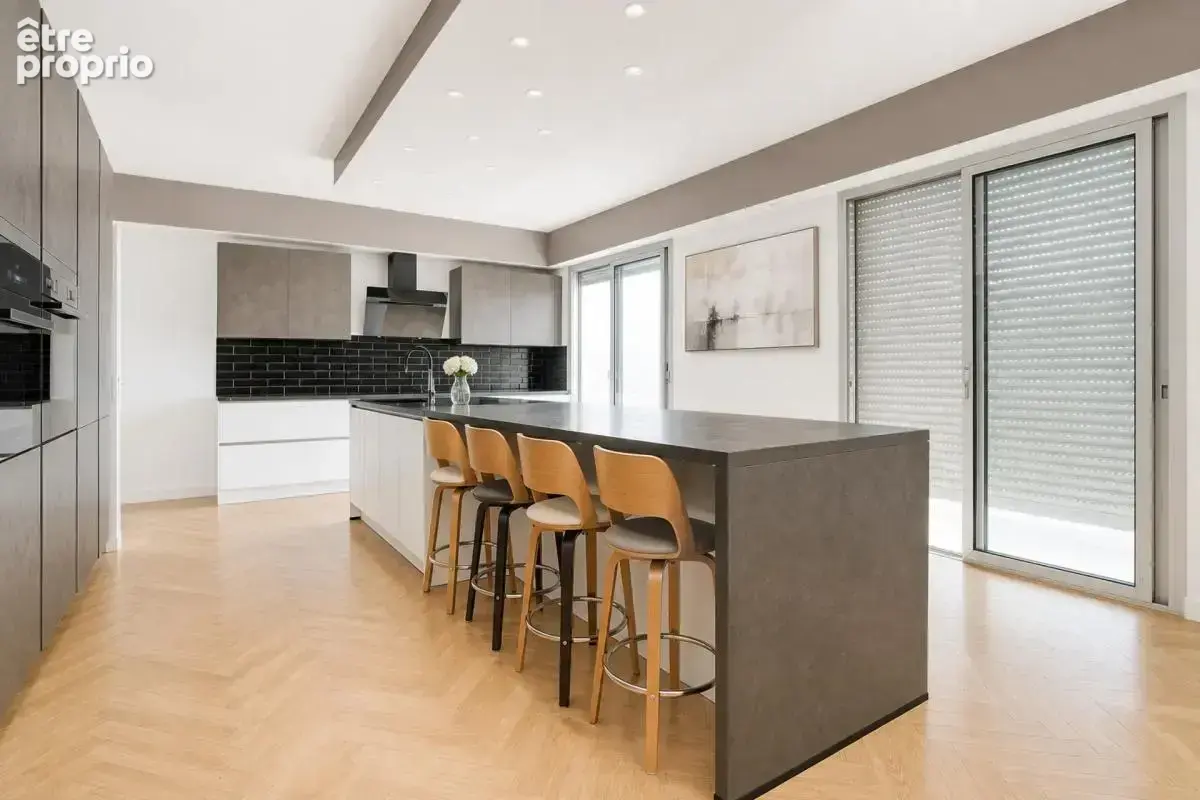 Maison de 7 pièces de 300 m² à Belberaud - photo 7