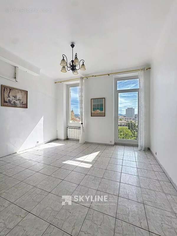 Appartement 120 m² à Marseille-6e  - photo 2