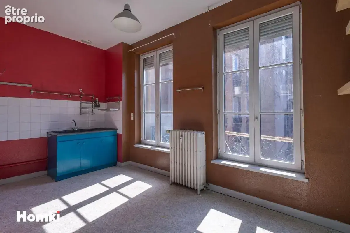 Appartement T2 de 59 m² à Saint-Étienne 42000, Place Fourneyron - photo 3