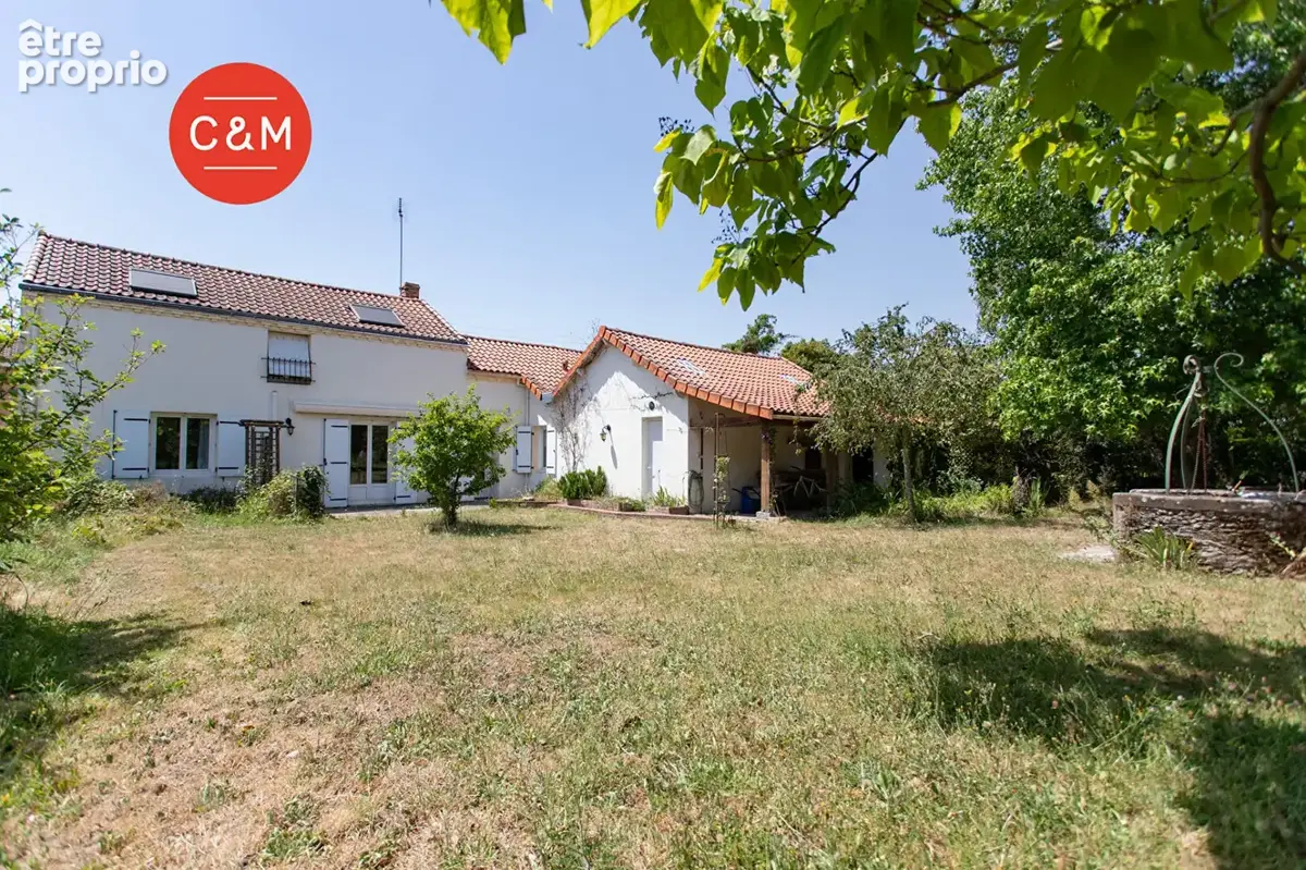 REZE TROCARDIERE - Maison 7 pièces 137 m² - photo 15