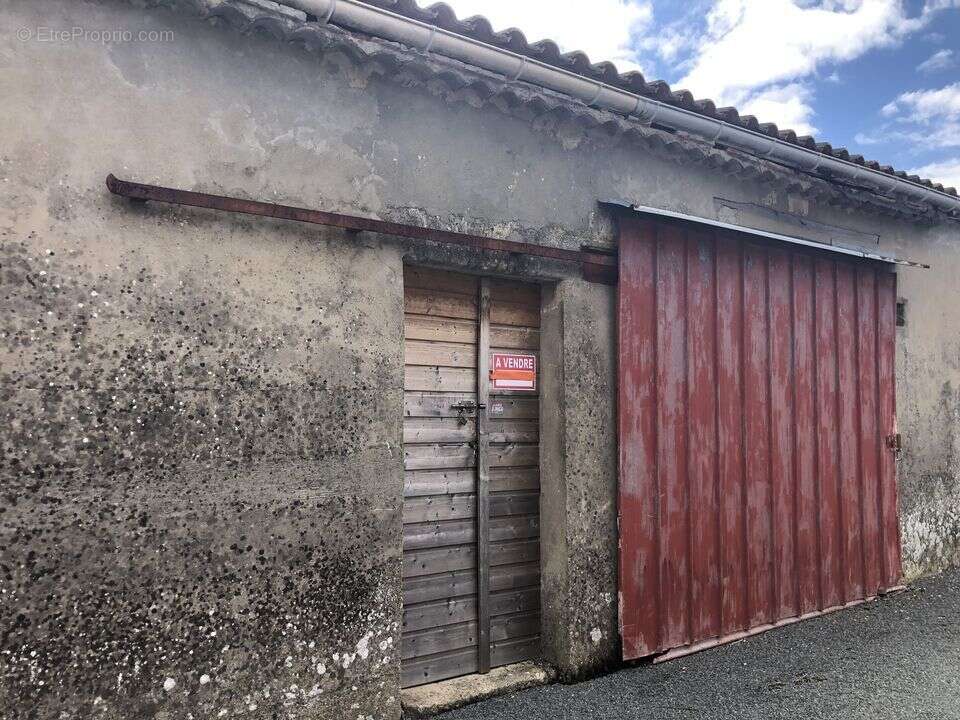 Autre à PAUILLAC