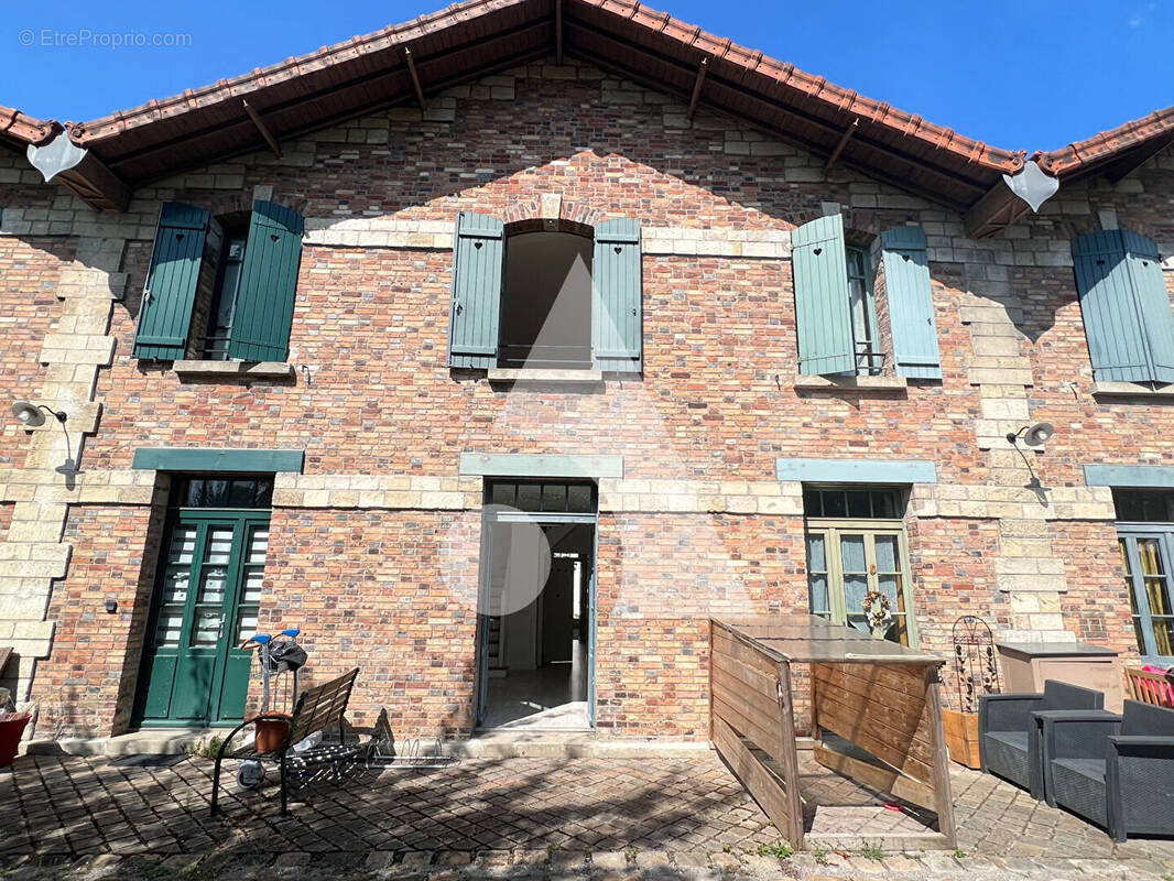 Maison à SAINT-DENIS