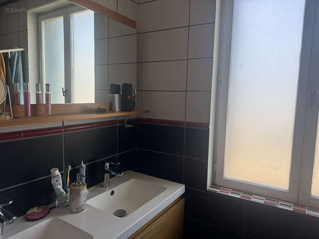 Maison à VILLENEUVE-SUR-ALLIER