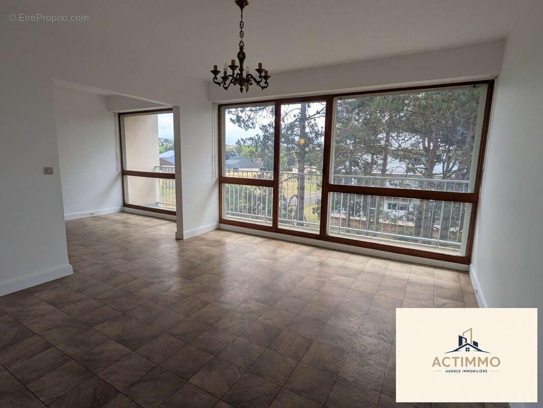 Appartement 84 m² à Joigny  - photo 2
