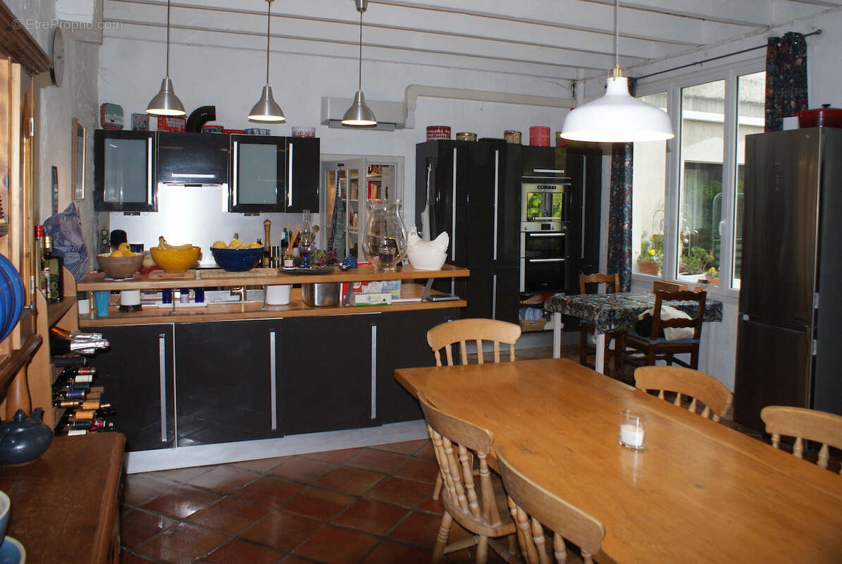 Maison à MONTLIEU-LA-GARDE