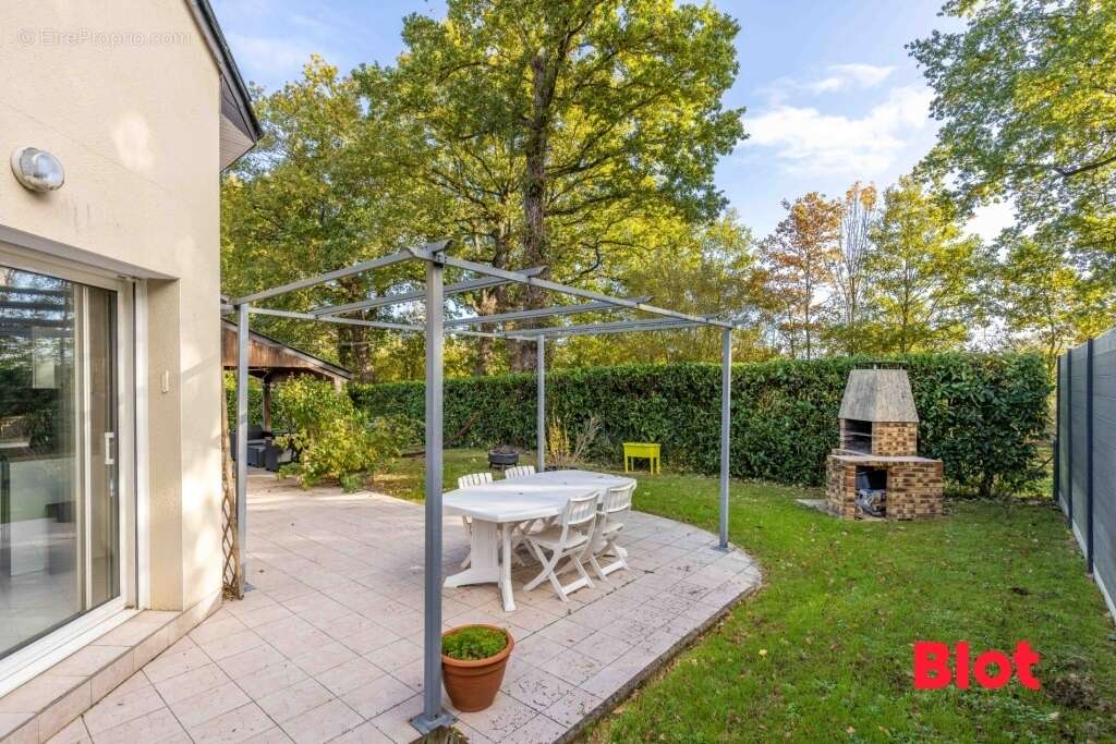 Maison à SAINT-GILLES