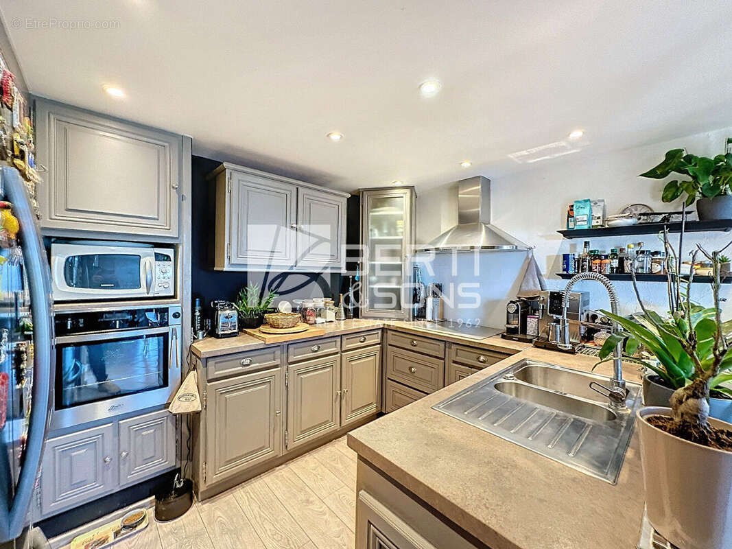 Maison à MANDELIEU-LA-NAPOULE