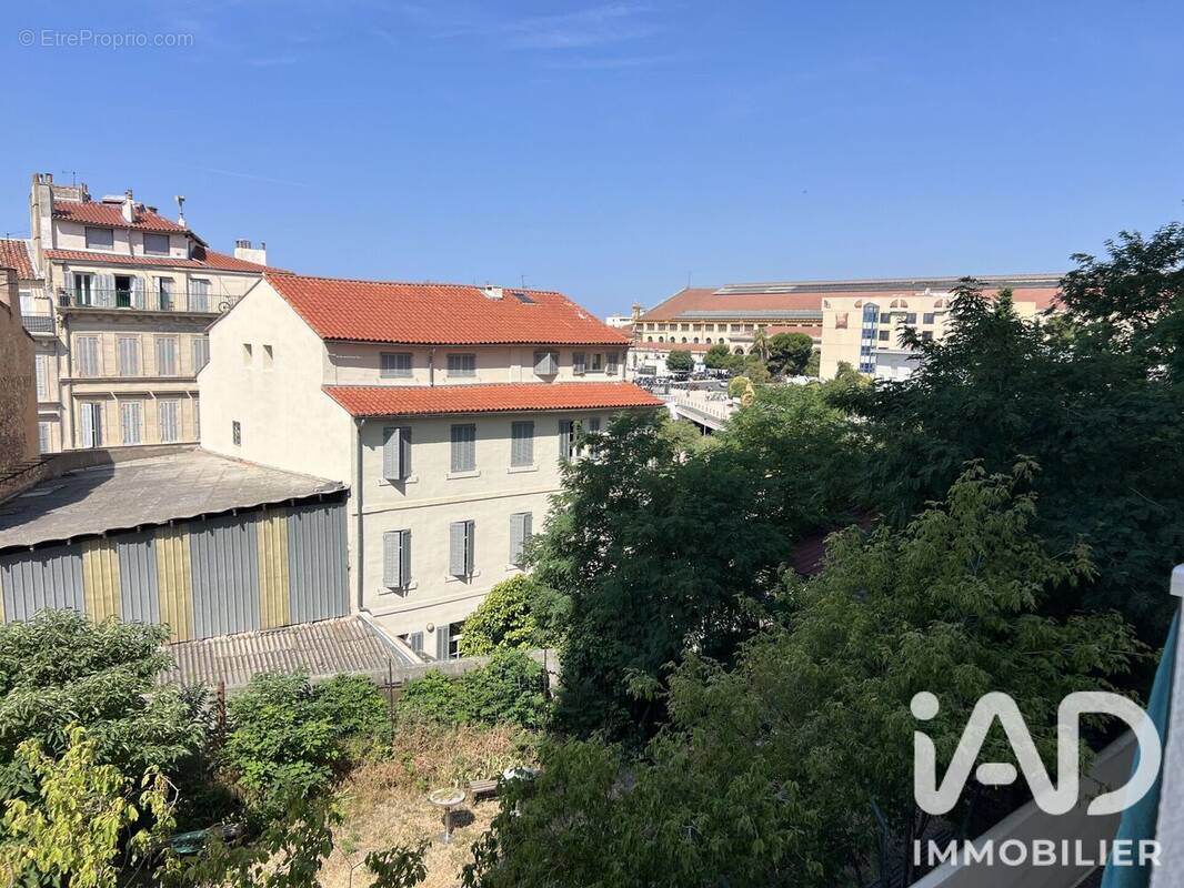 Photo 1 - Appartement à MARSEILLE-1E
