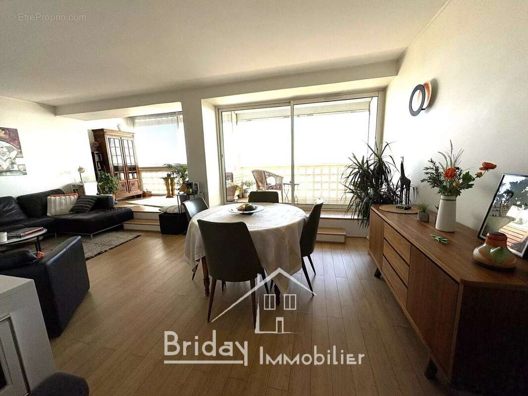 Appartement à SAINTE-FOY-LES-LYON