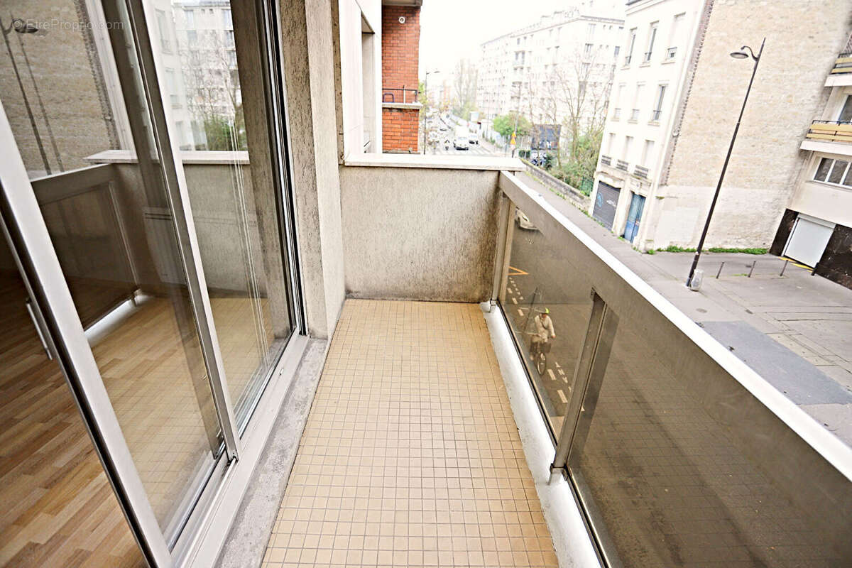 Appartement à PARIS-14E