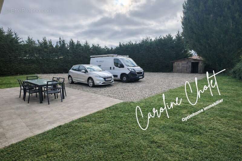 Maison à LES EGLISOTTES-ET-CHALAURES
