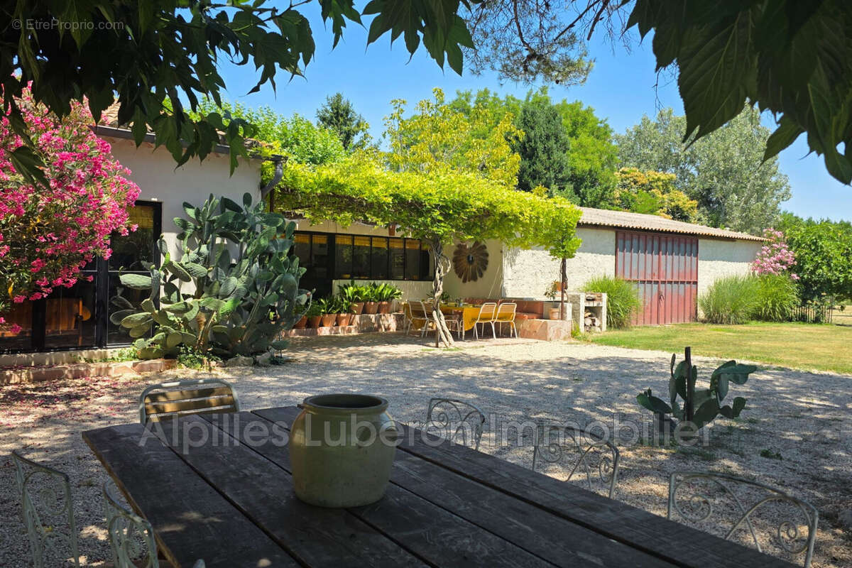 Maison à EYGALIERES